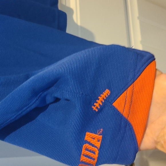 NIKE Fit Dry XL Men's Gator Shirt - Picture 9 of 11